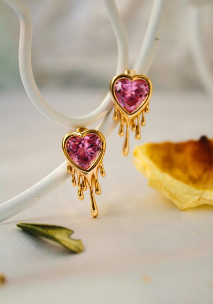 Crystal heart earring